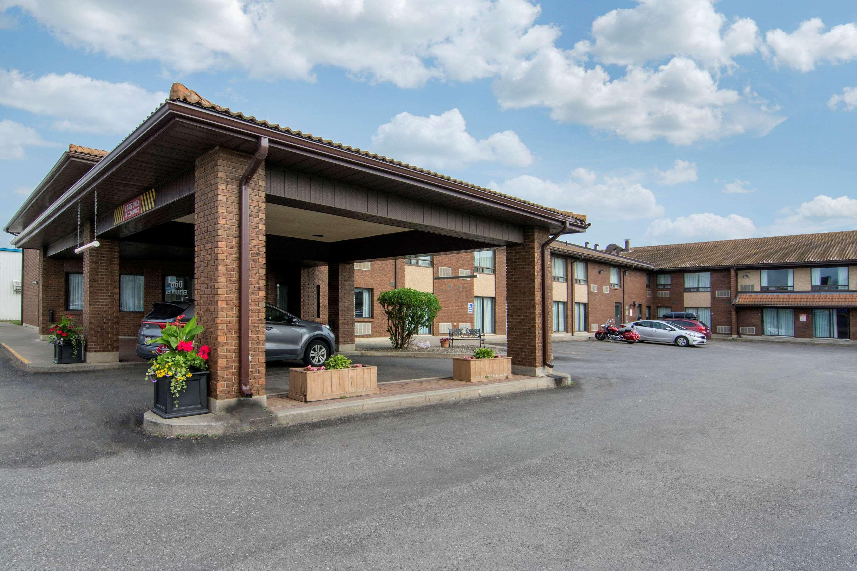 Comfort Inn Thunder Bay Exterior photo