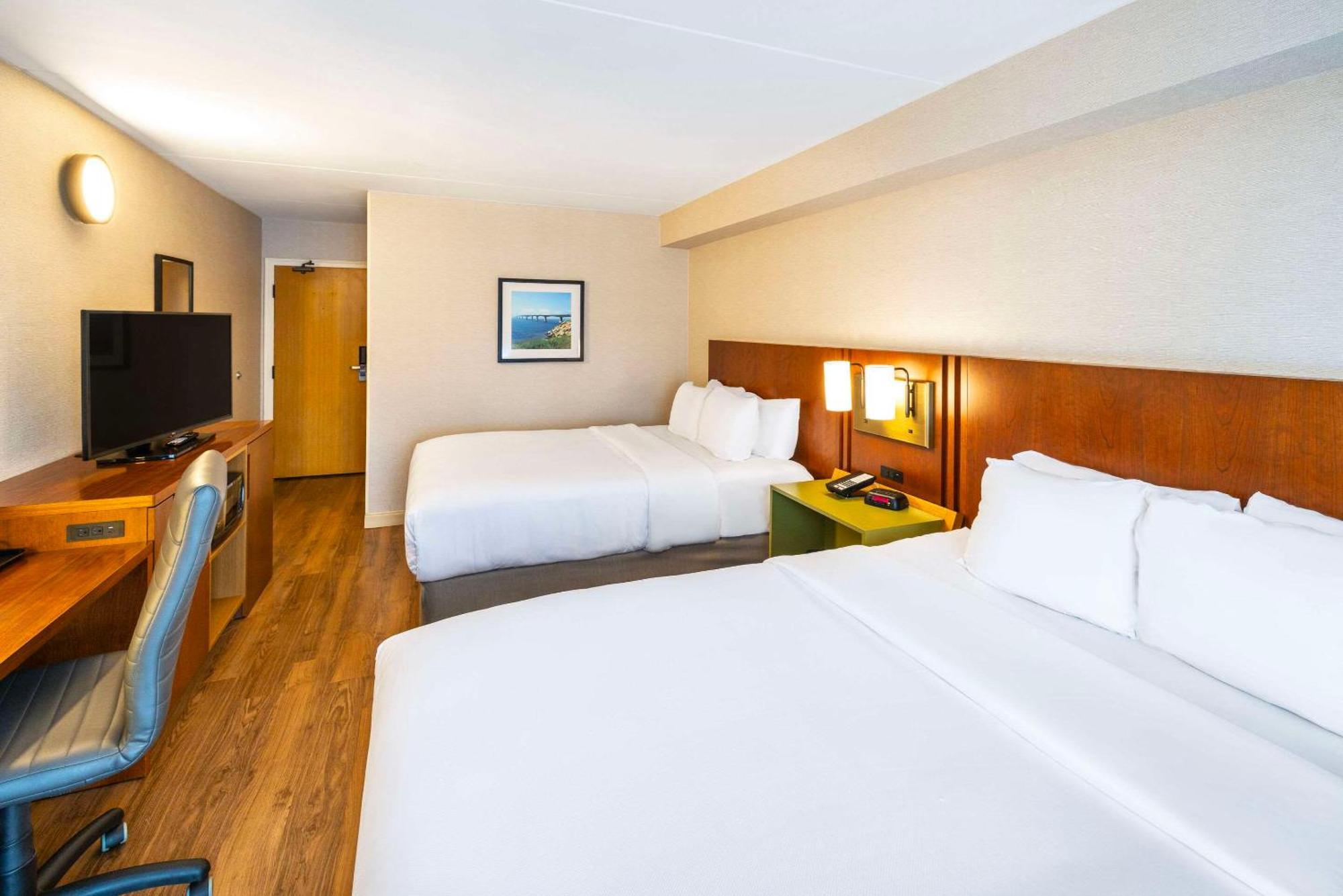 Comfort Inn Thunder Bay Exterior photo