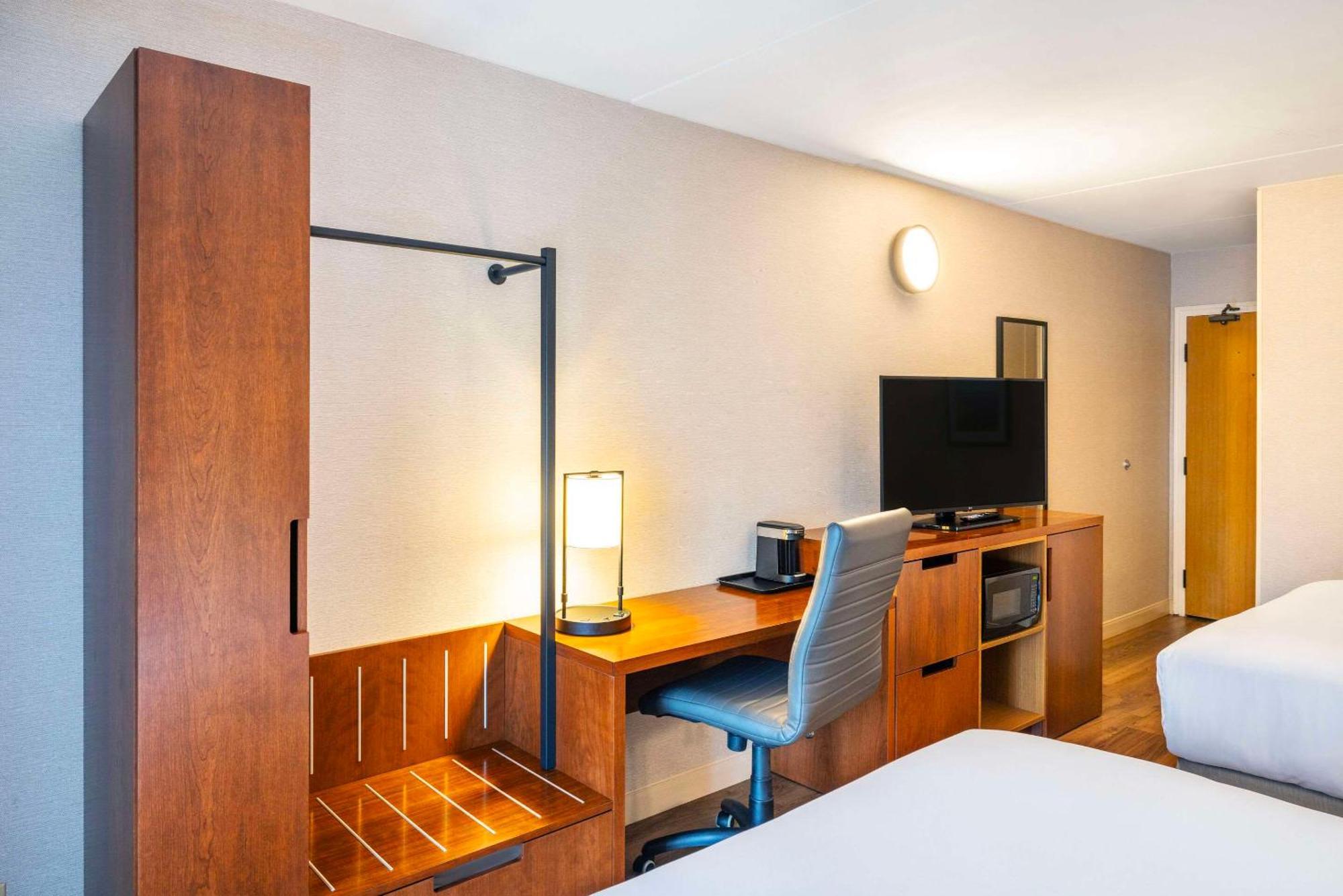 Comfort Inn Thunder Bay Exterior photo